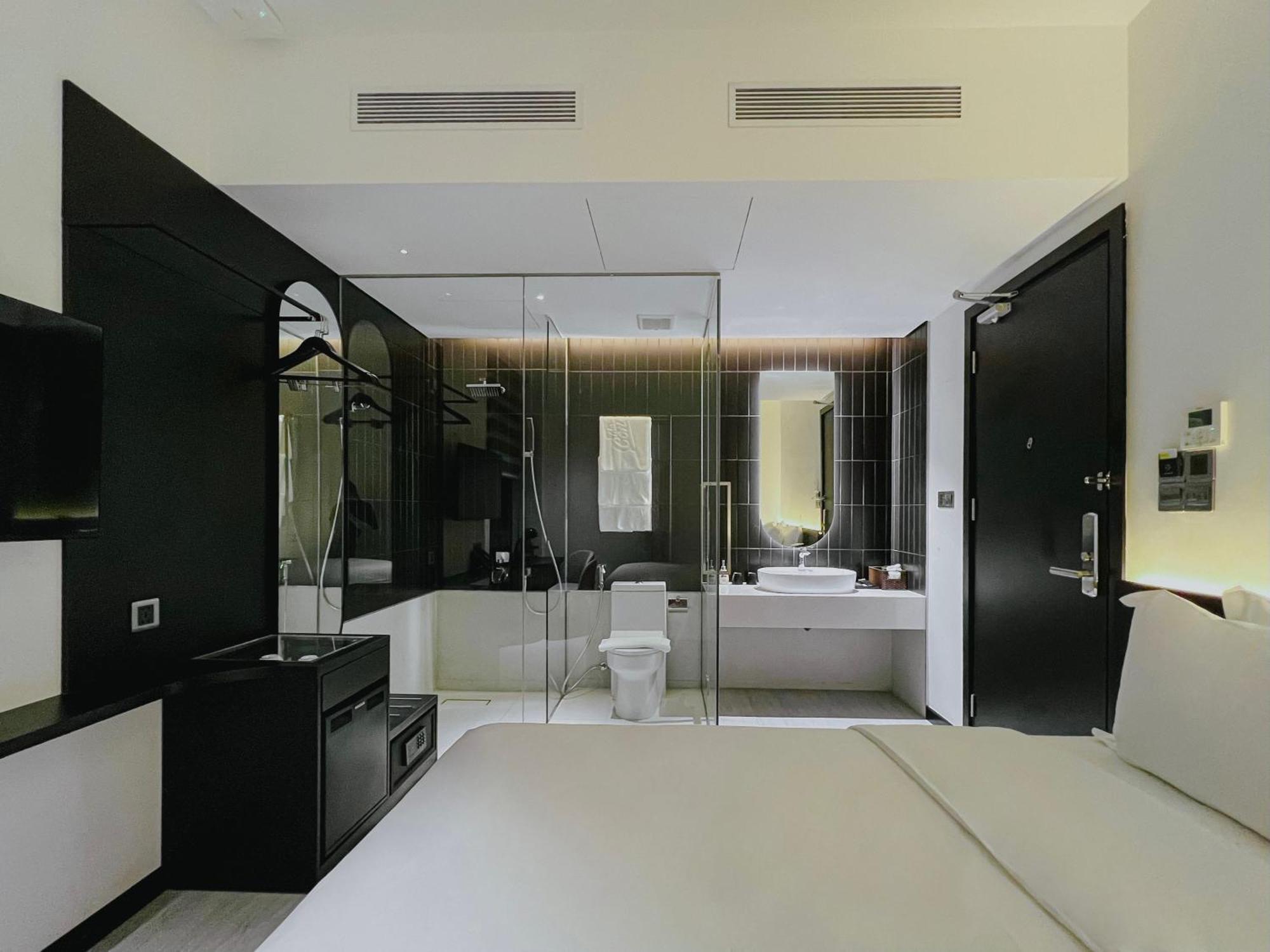 The Concept Hotel Hcmc- District 1 Хошимін Екстер'єр фото