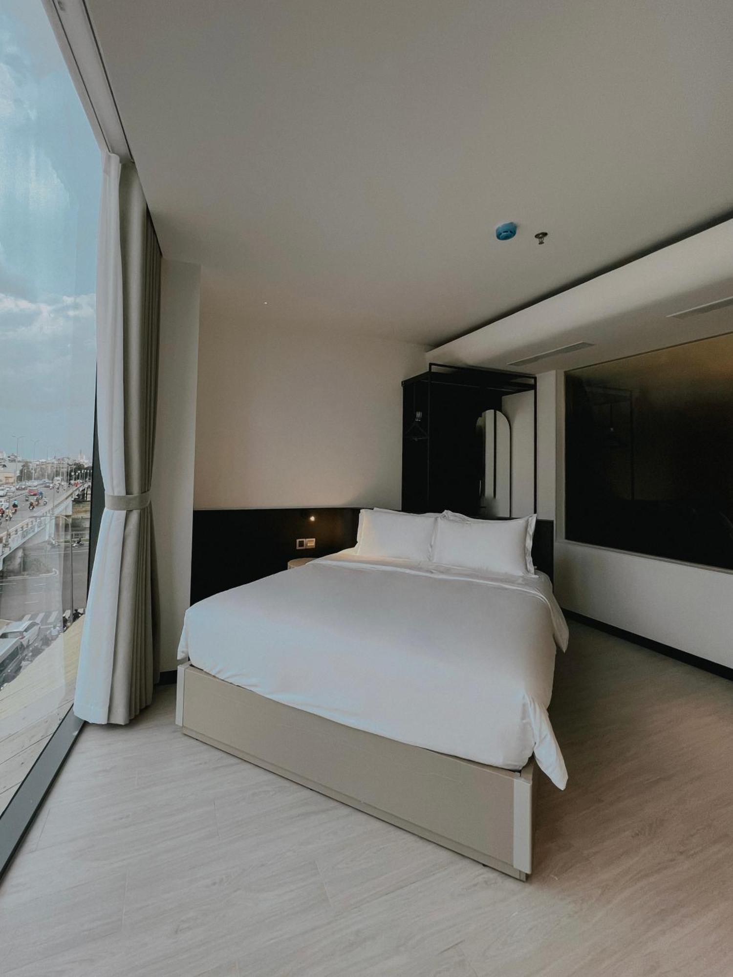 The Concept Hotel Hcmc- District 1 Хошимін Екстер'єр фото